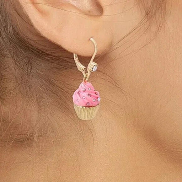Betsey Johnson Cupcake Mixer Earrings Gold Tone Babycakes Baker Cake Gift NEW - Picture 6 of 7